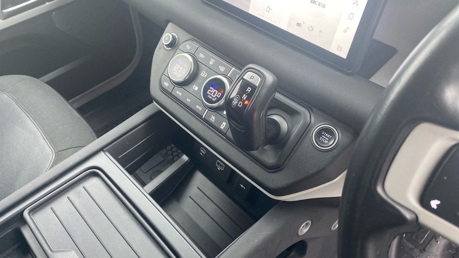 Used Land Rover Defender 2020 for sale - 77446104: Photo 13