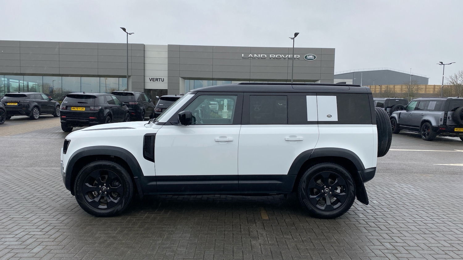 Used Land Rover Defender 2020 for sale - 77446104: Photo 21