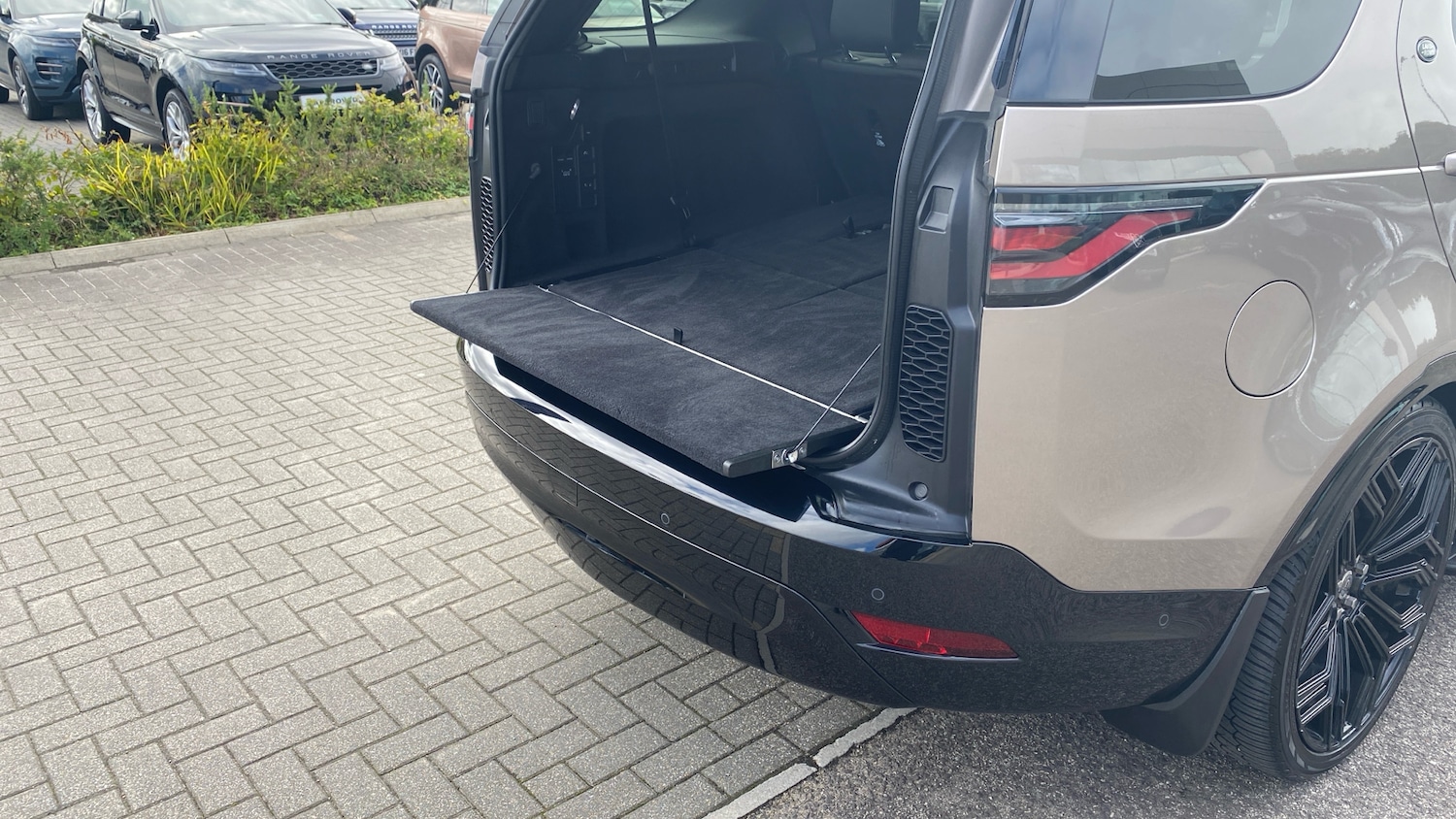 Vehicle 21