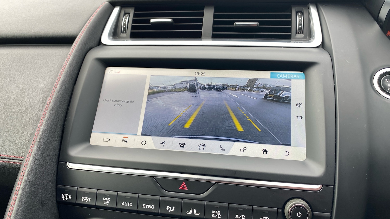 Used Jaguar E-Pace 2020 for sale - 77282906: Photo 12