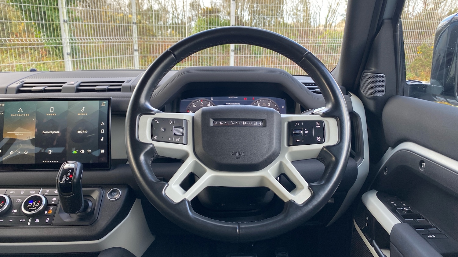 Used Land Rover Defender 2021 for sale - 77258716: Photo 15