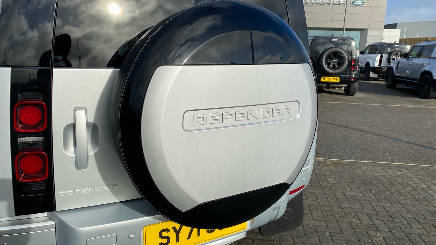 Used Land Rover Defender 2021 for sale - 77258716: Photo 36