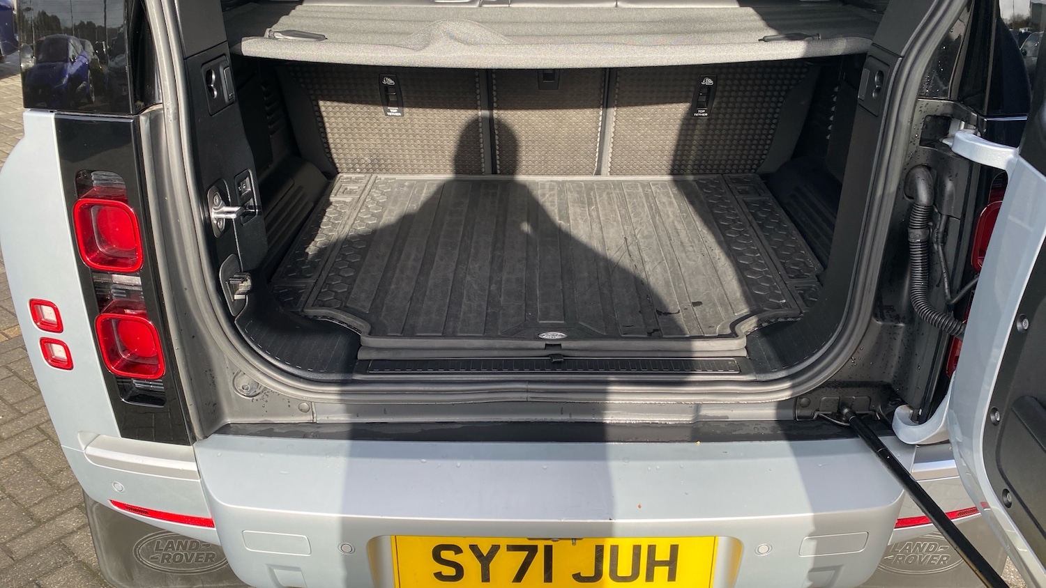 Used Land Rover Defender 2021 for sale - 77258716: Photo 40