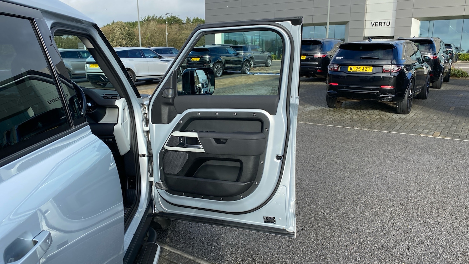 Used Land Rover Defender 2021 for sale - 77258716: Photo 49