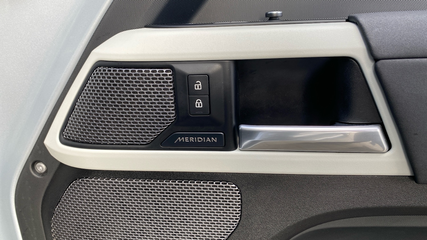 Used Land Rover Defender 2021 for sale - 77258716: Photo 51