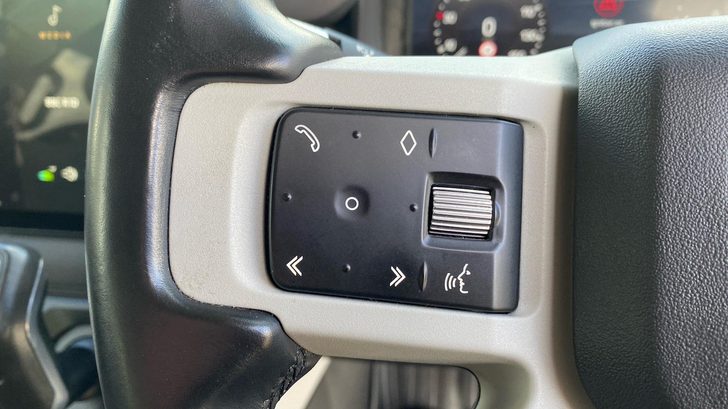 Used Land Rover Defender 2021 for sale - 77258716: Photo 58