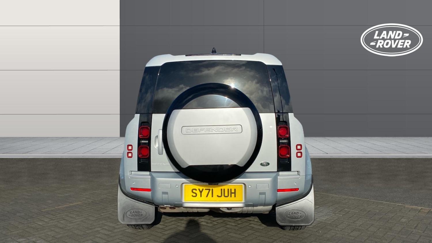 Used Land Rover Defender 2021 for sale - 77258716: Photo 6