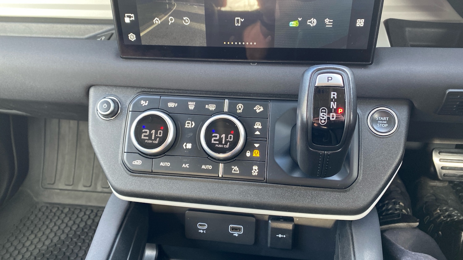 Used Land Rover Defender 2021 for sale - 77258716: Photo 64