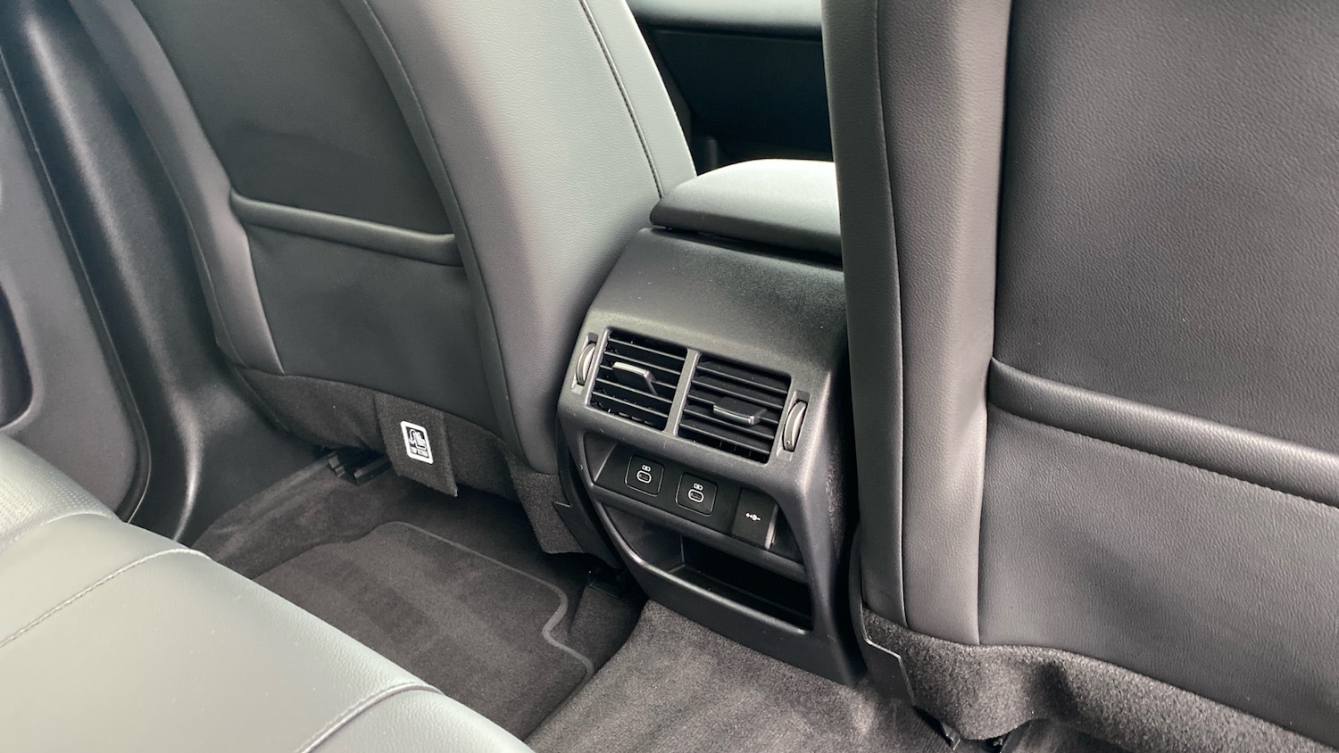 Used Land Rover Discovery Sport 2025 for sale - 76343866: Photo 18