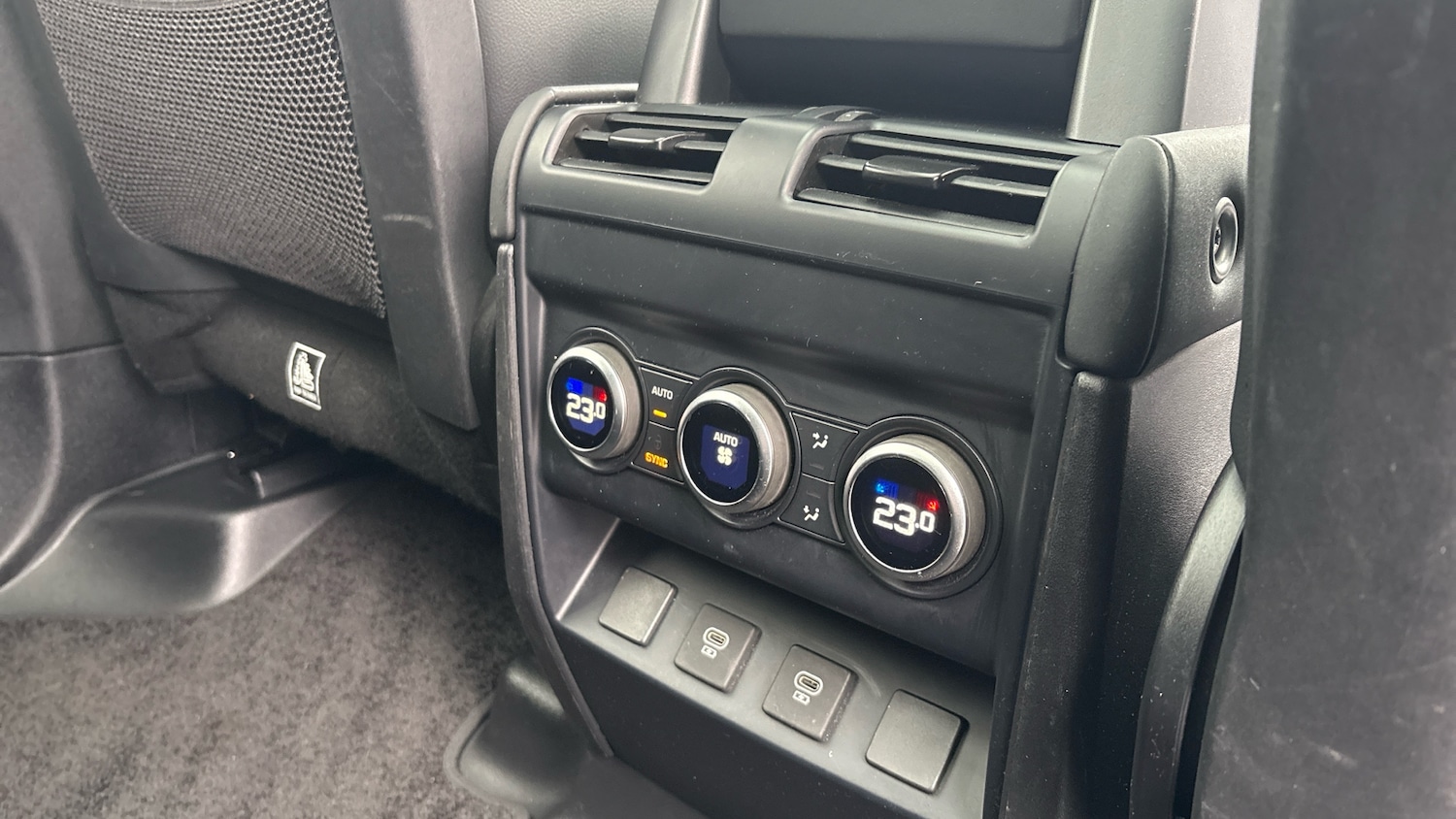 Used Land Rover Defender 2024 for sale - 77607449: Photo 18