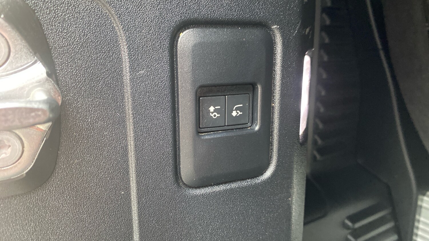 Used Land Rover Defender 2021 for sale - 77570563: Photo 44