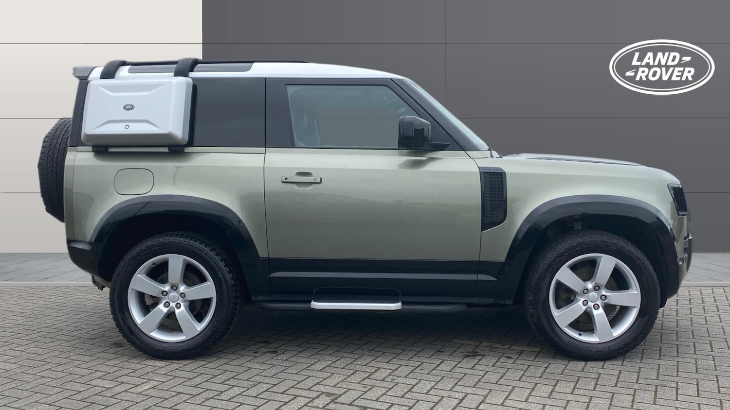 Used Land Rover Defender 2021 for sale - 77570563: Photo 5