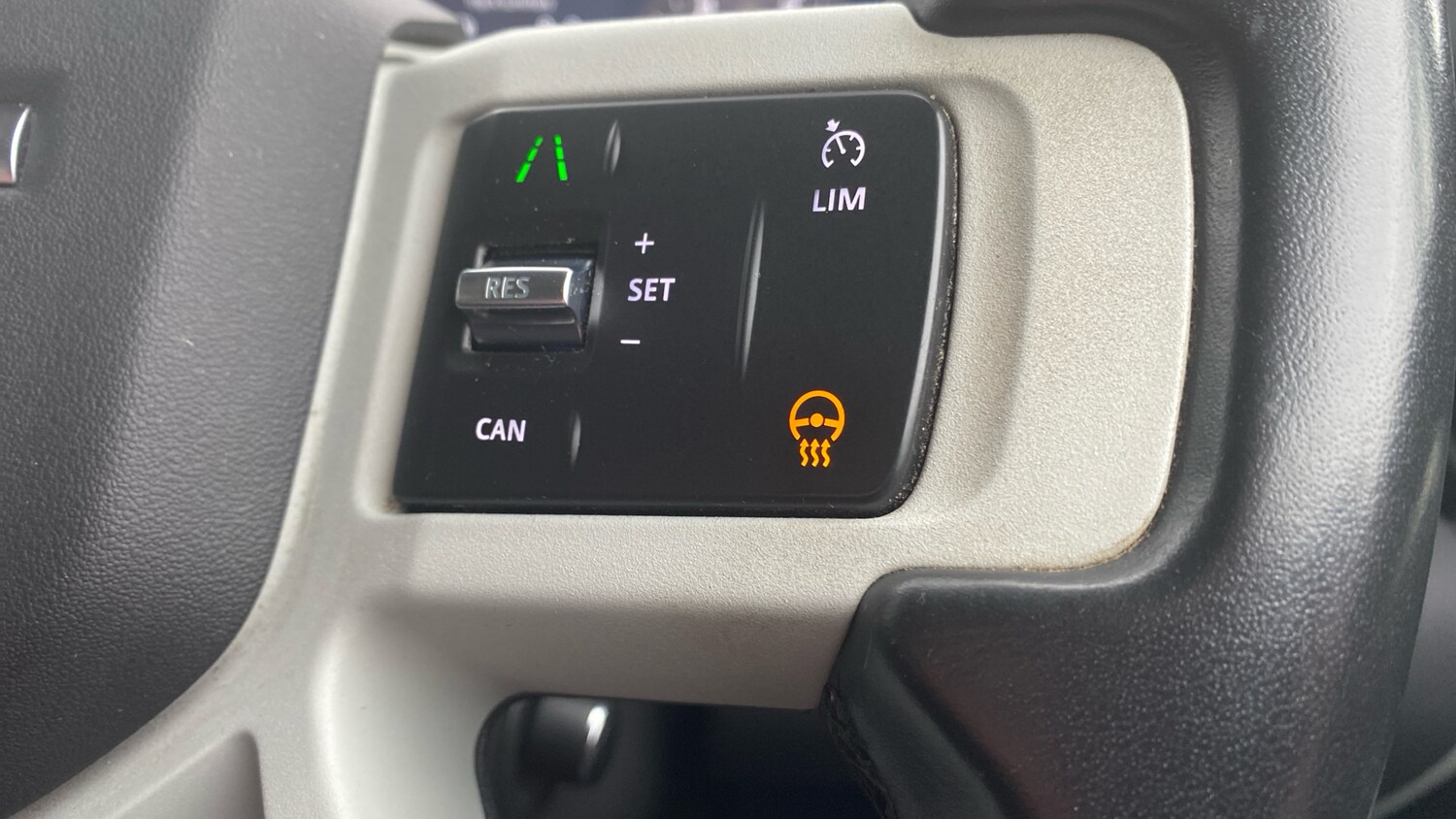 Used Land Rover Defender 2021 for sale - 77570563: Photo 61