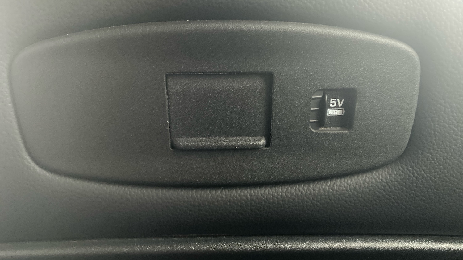 Used Land Rover Defender 2021 for sale - 77570563: Photo 70