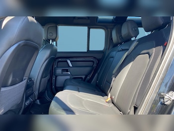 Used Land Rover Defender 2023 for sale - 78353140: Photo