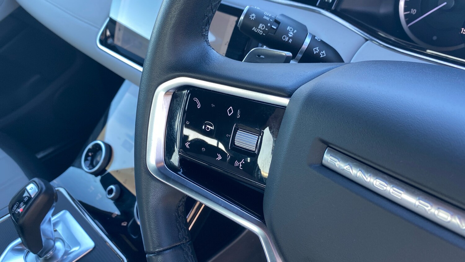 Used Land Rover Range Rover Evoque 2022 for sale - 76566186: Photo 36