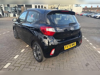 Used Hyundai i10 2025 for sale - 76912925: Photo