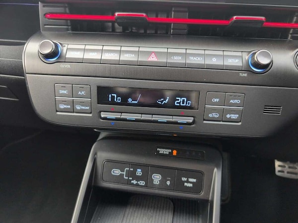 Used Hyundai KONA 2023 for sale - 76317878: Photo 31