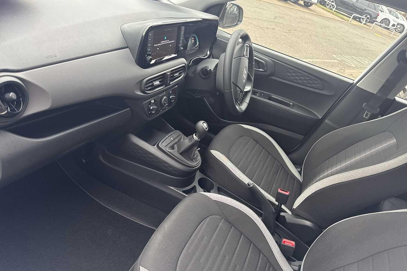 Used Hyundai i10 2025 for sale - 77049808: Photo 2