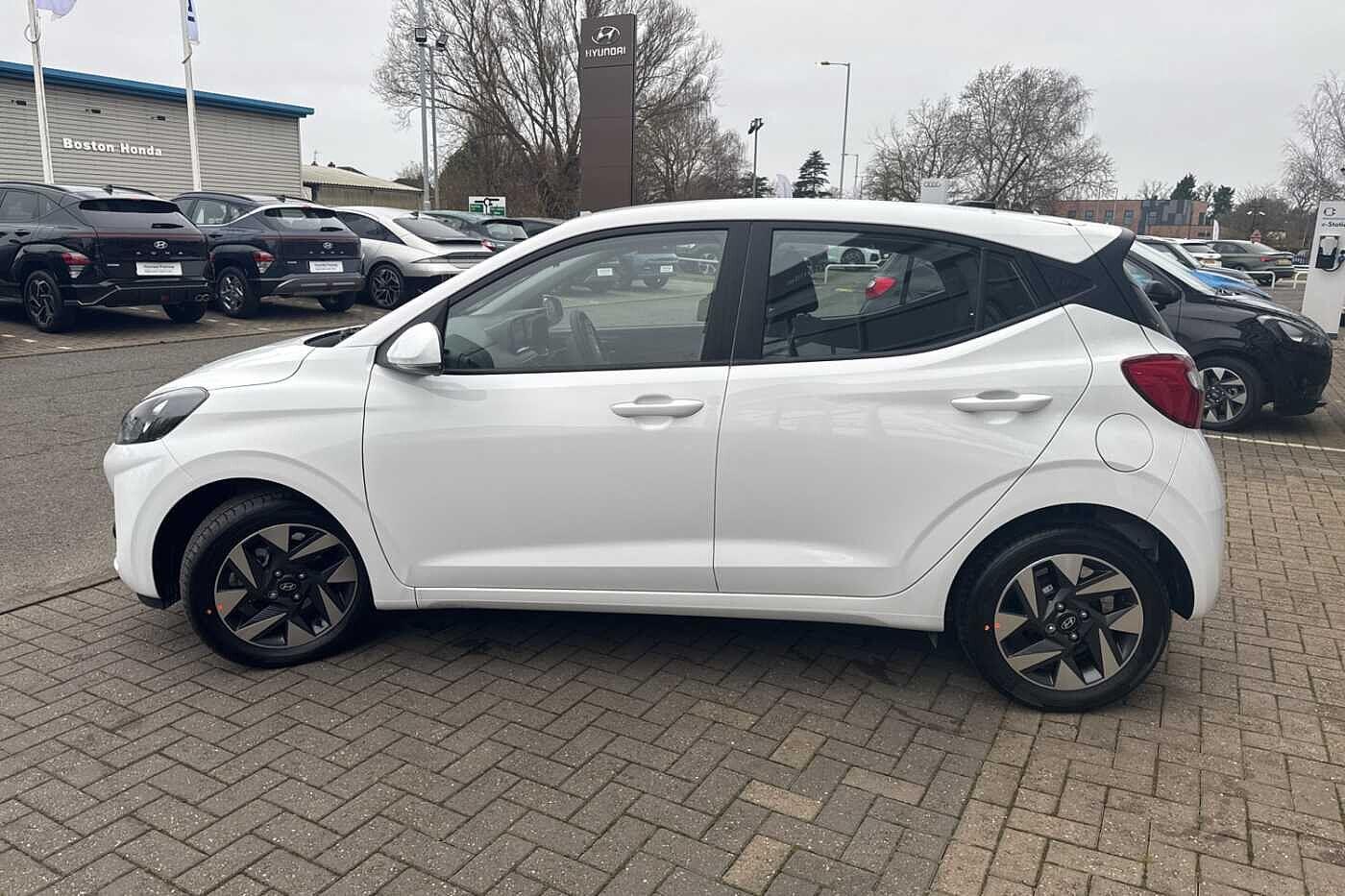 Used Hyundai i10 2025 for sale - 77049808: Photo 4