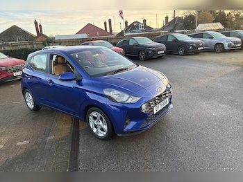 Used Hyundai i10 2021 for sale - 76935740: Photo