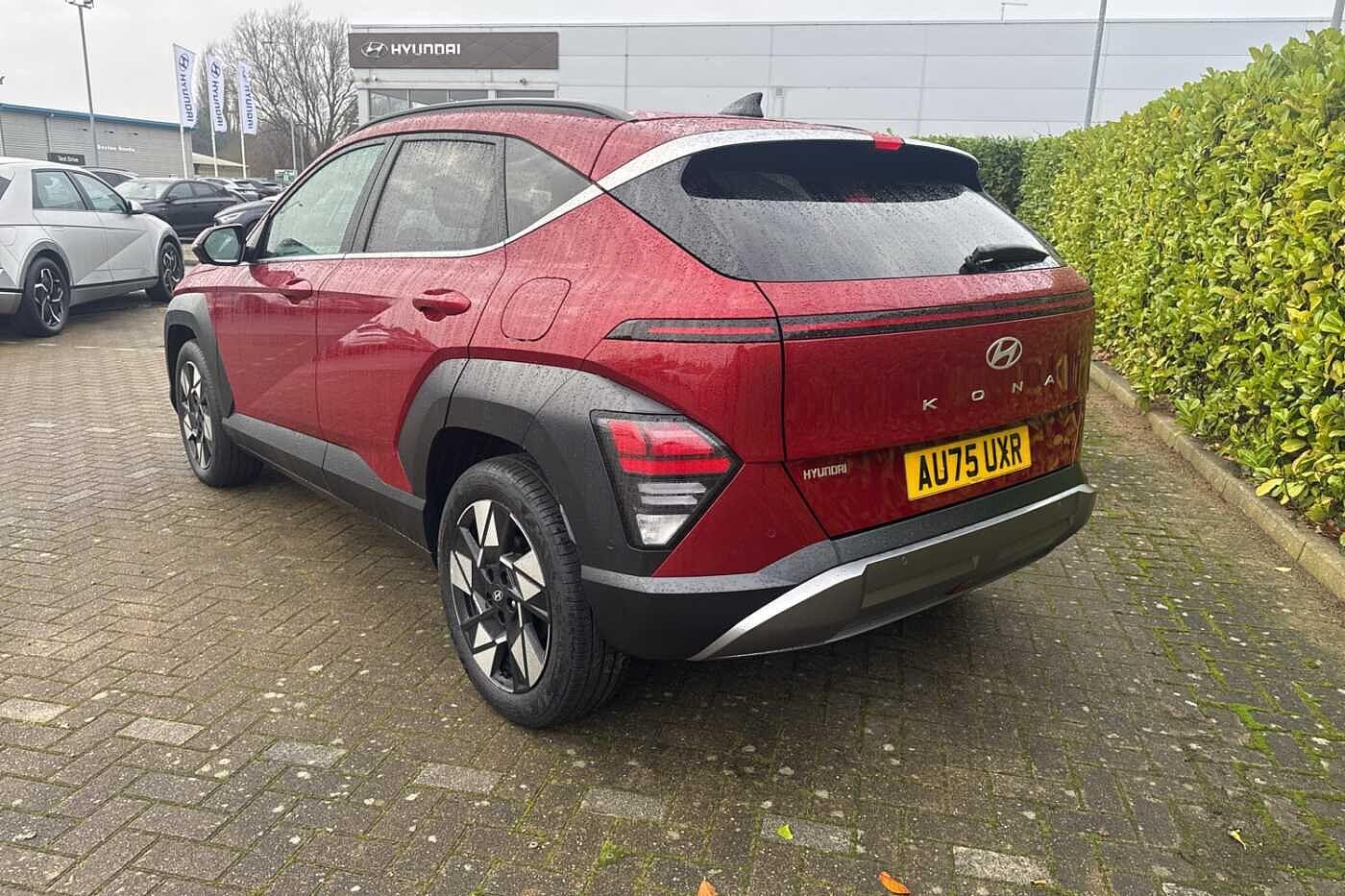 Used Hyundai KONA 2025 for sale - 76975451: Photo 3