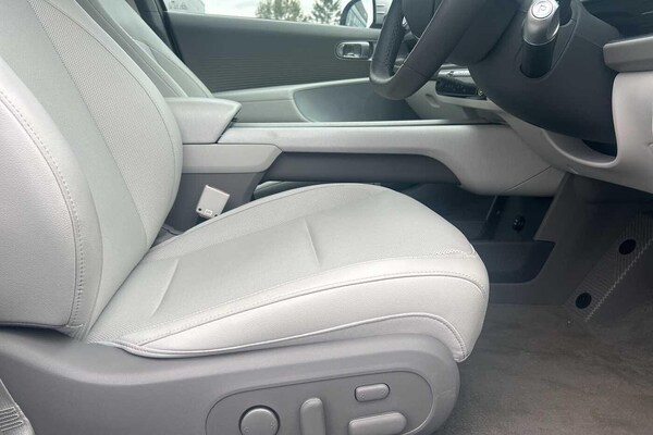 Used Hyundai IONIQ 6 2024 for sale - 76175383: Photo 19
