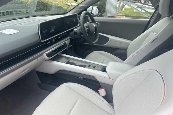 Used Hyundai IONIQ 6 2024 for sale - 76175383: Photo 2