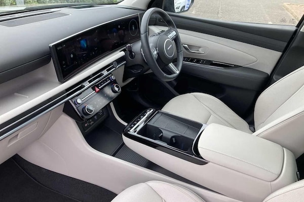 Used Hyundai TUCSON 2025 for sale - 76083980: Photo 2