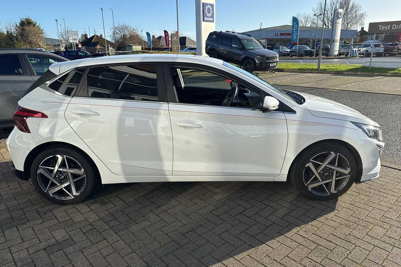 Used Hyundai i20 2025 for sale - 76918660: Photo 4