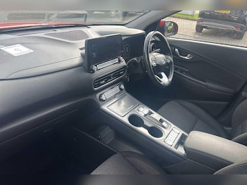 Used Hyundai KONA 2022 for sale - 76174836: Photo 2