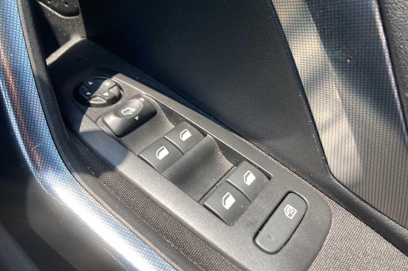 Vehicle 33