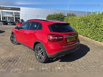 Used Mercedes-Benz GLA 2019 for sale - 75825851: Photo