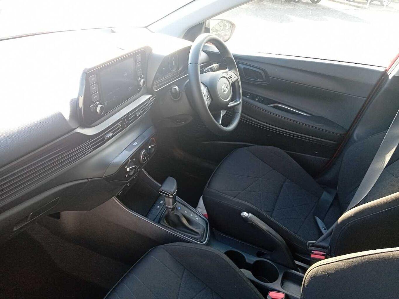 Used Hyundai BAYON 2023 for sale - 76484601: Photo 2