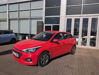 Used Hyundai i20 2020 for sale - 76179446: Photo 2