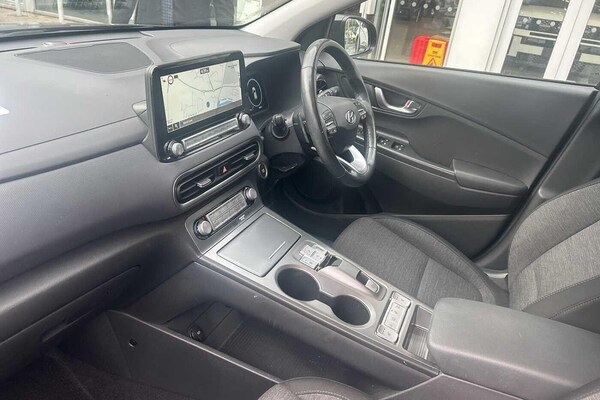 Used Hyundai KONA 2021 for sale - 76175254: Photo 2
