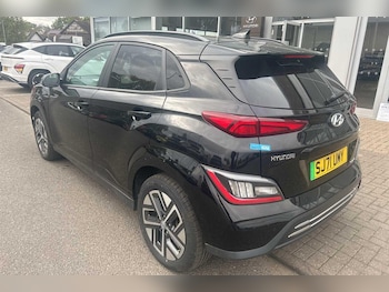 Used Hyundai KONA 2021 for sale - 76175254: Photo 3