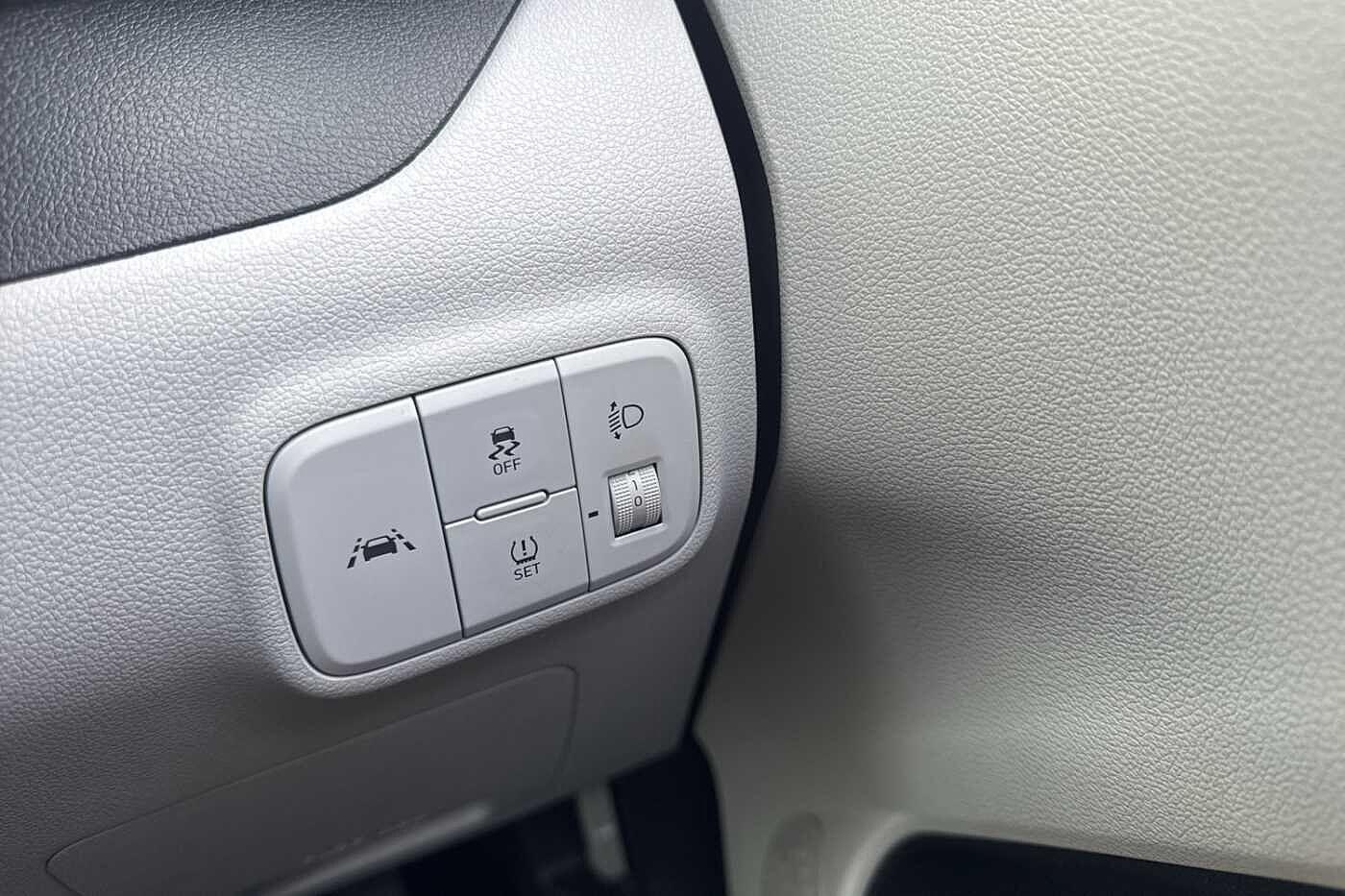 Used Hyundai i10 2021 for sale - 76701574: Photo 32