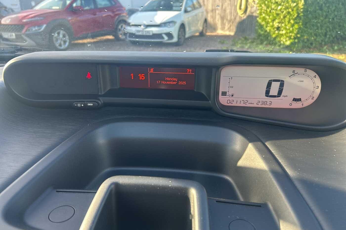 Used Citroen C3 Picasso 2017 for sale - 76584907: Photo 22