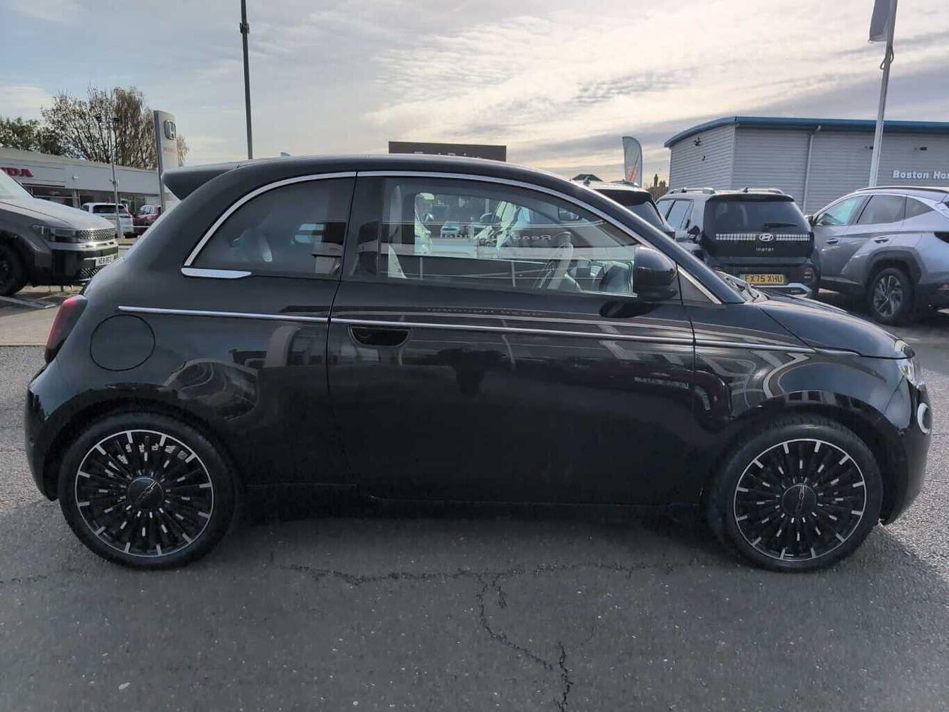 Used Fiat 500 2024 for sale - 76371467: Photo 6