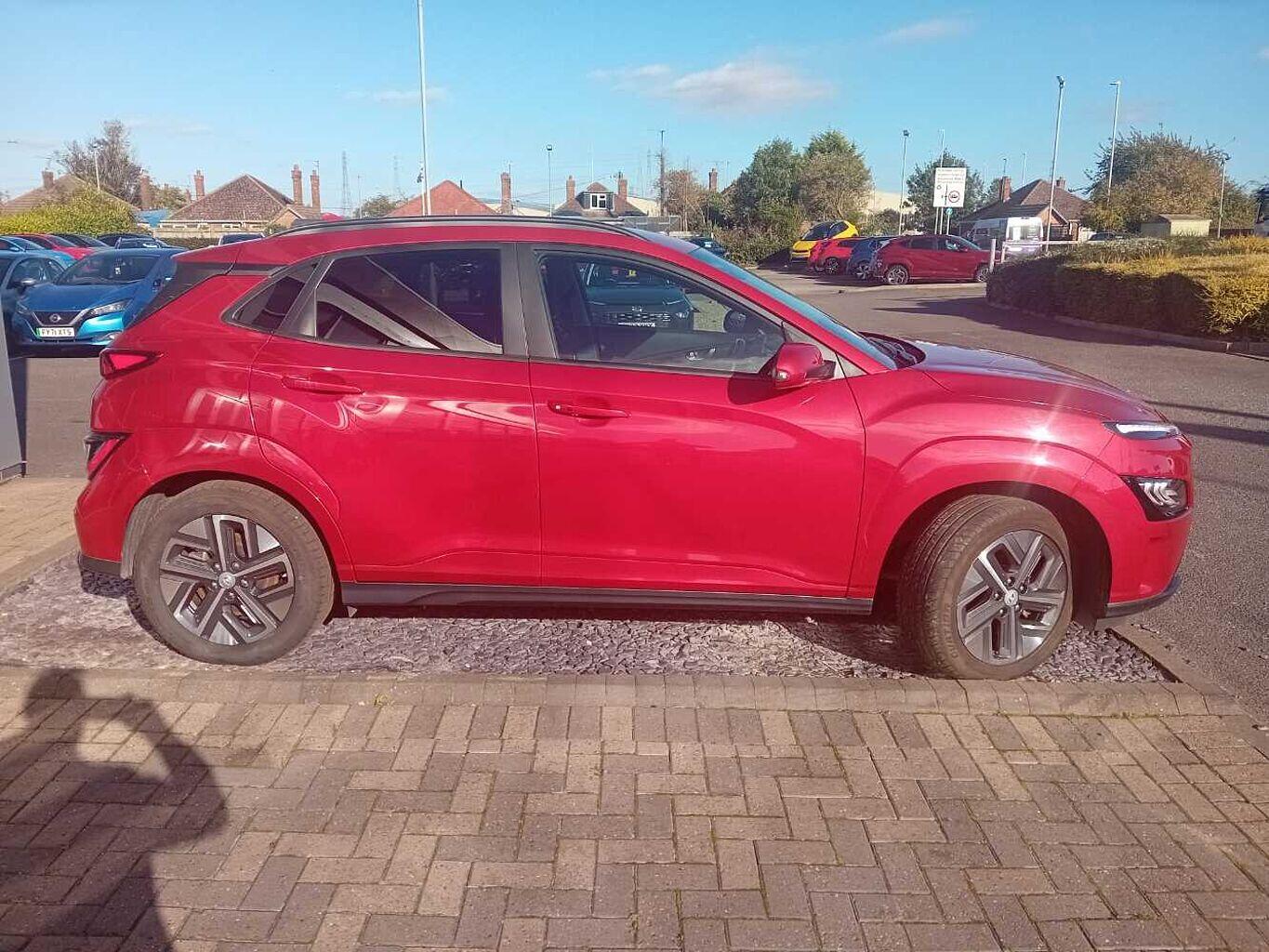 Used Hyundai KONA 2022 for sale - 76099451: Photo 3