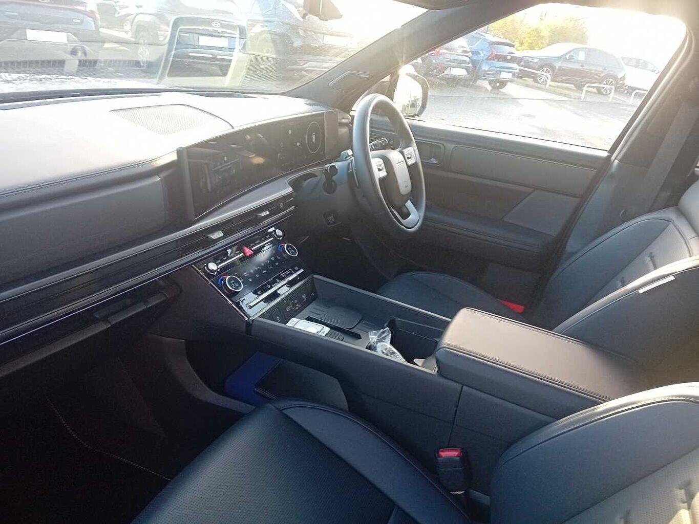 Used Hyundai Santa Fe 2025 for sale - 76592387: Photo 2