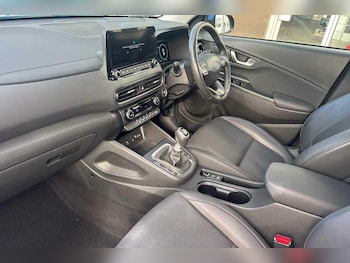 Used Hyundai KONA 2022 for sale - 76174991: Photo 2