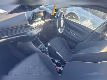 Used Hyundai BAYON 2021 for sale - 76714496: Photo