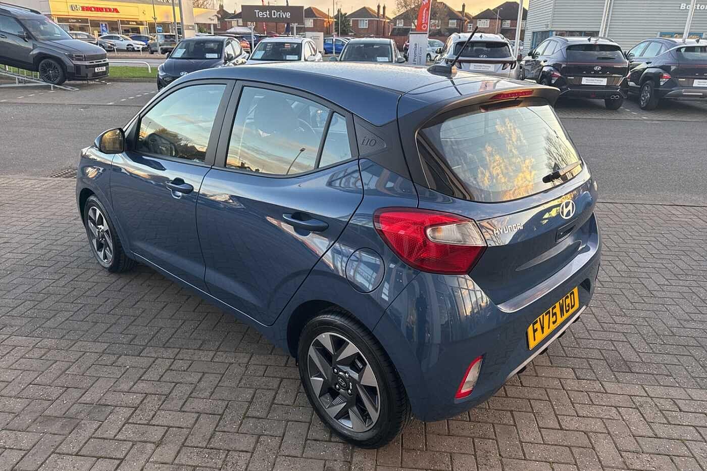 Used Hyundai i10 2025 for sale - 77097424: Photo 3