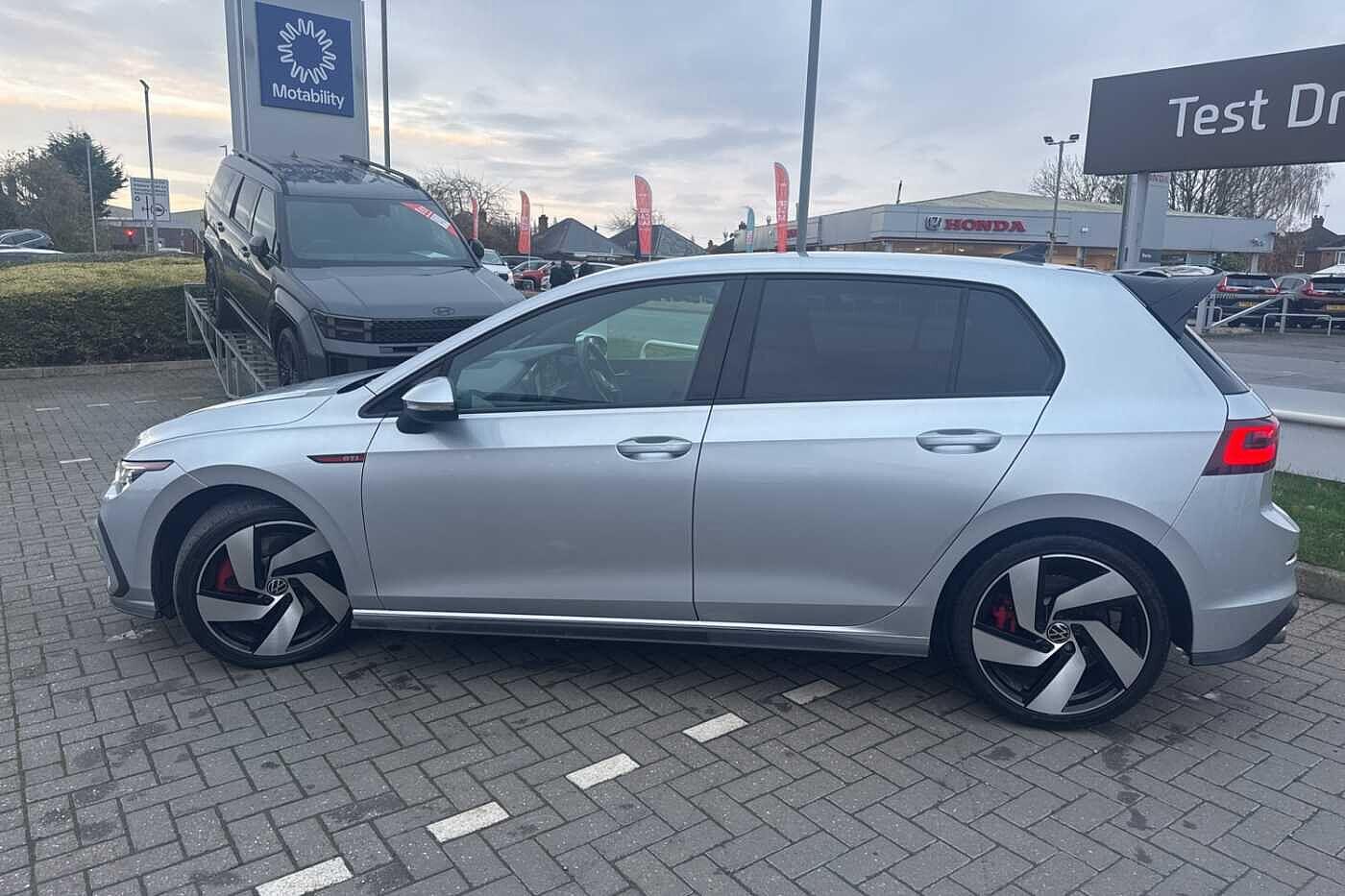 Used Volkswagen Golf 2021 for sale - 76512815: Photo 4