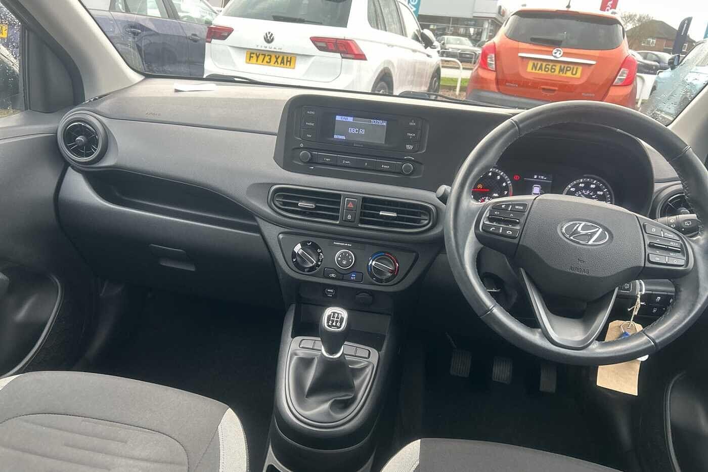 Used Hyundai i10 2022 for sale - 76935933: Photo 14