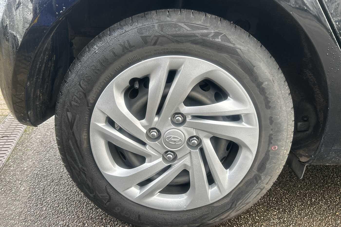 Used Hyundai i10 2022 for sale - 76935933: Photo 6