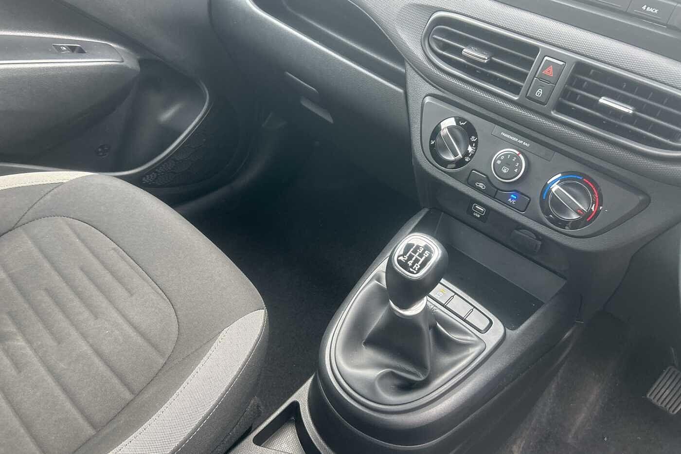 Used Hyundai i10 2022 for sale - 76935933: Photo 9