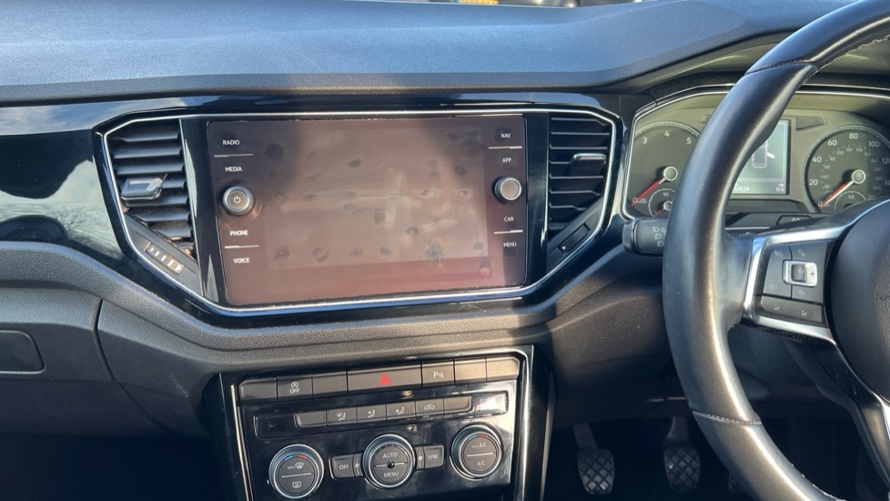 Used Volkswagen T-Roc 2021 for sale - 77010191: Photo 12